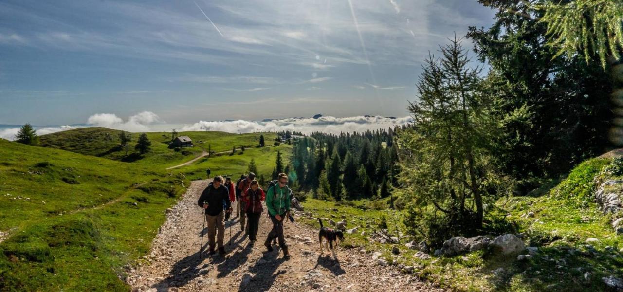 Naturel Hoteldorf Schoenleitn Latschach ober dem Faakersee Exteriör bild