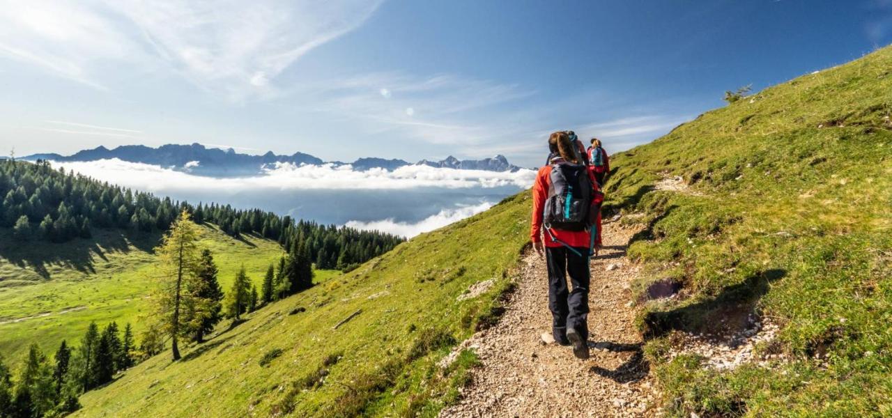 Naturel Hoteldorf Schoenleitn Latschach ober dem Faakersee Exteriör bild