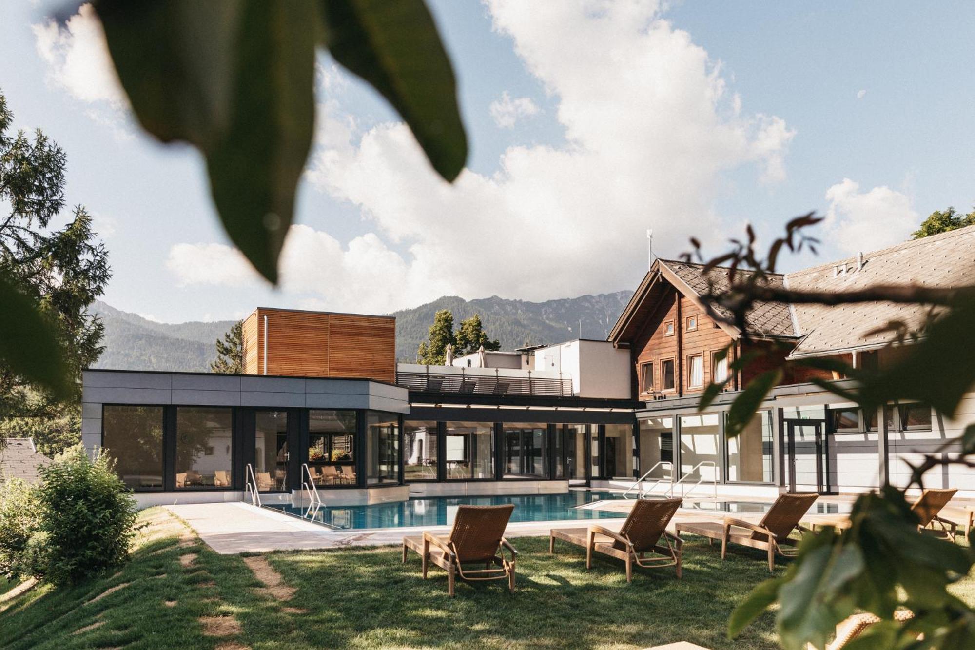 Naturel Hoteldorf Schonleitn Latschach ober dem Faakersee Exteriör bild